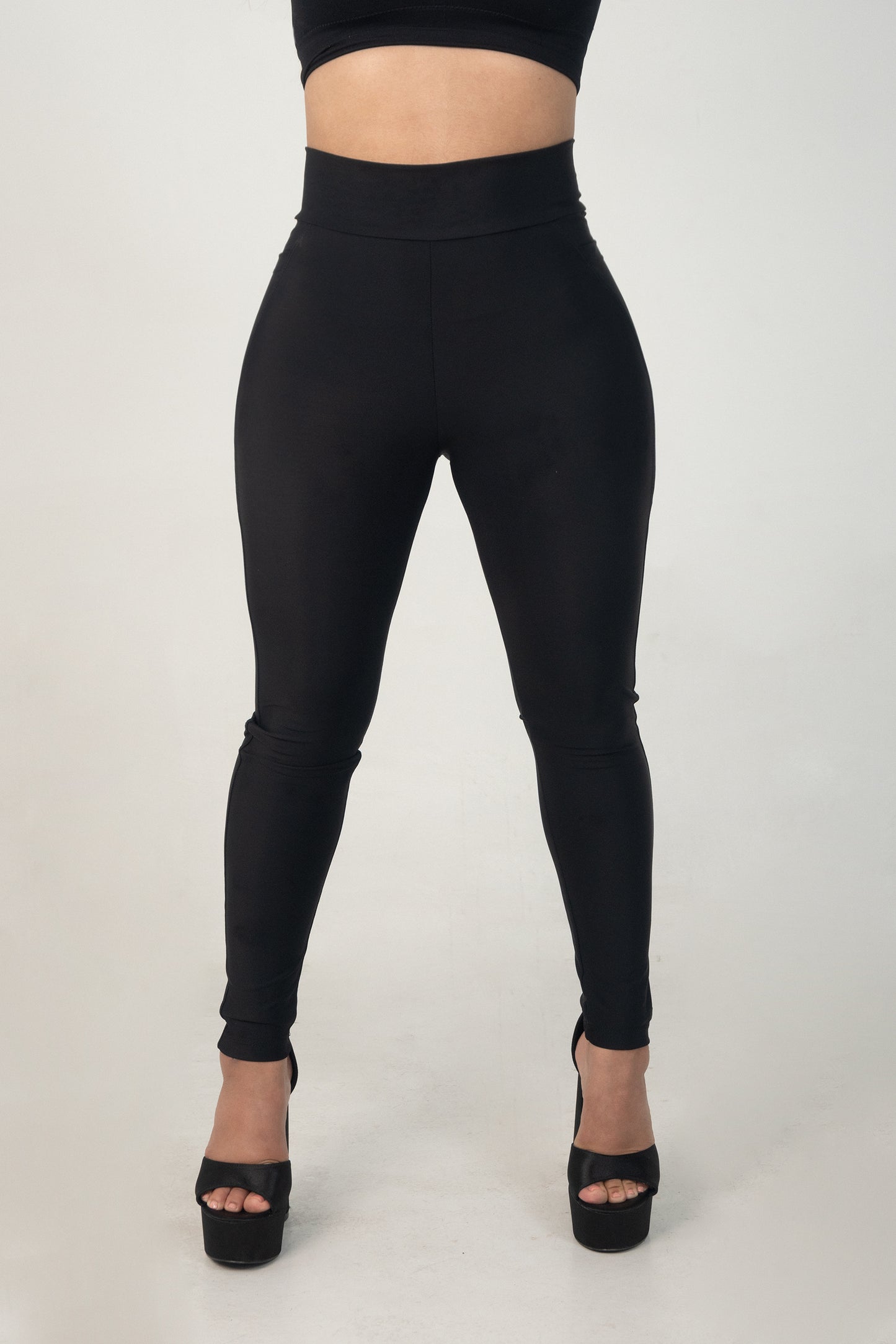Studio Leggings